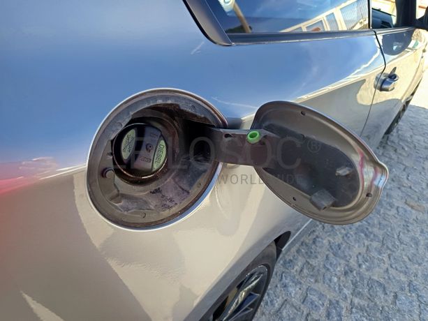 BMW 118d · Ano 2010