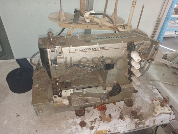 Máquinas de Costura · Stock