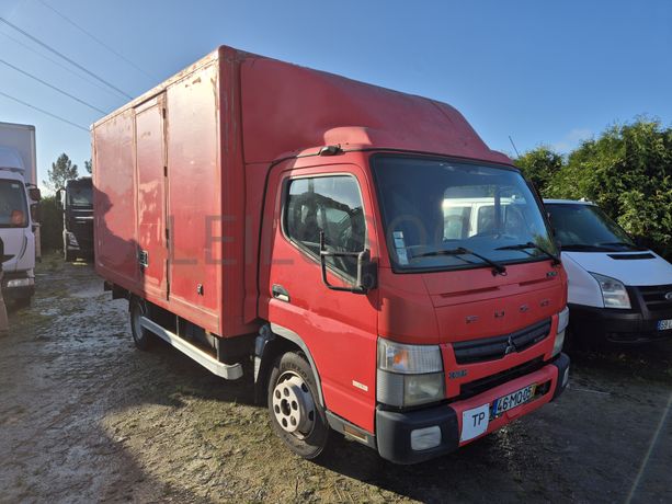 Mitsubishi Canter Fuso 7C18 · Ano 2012