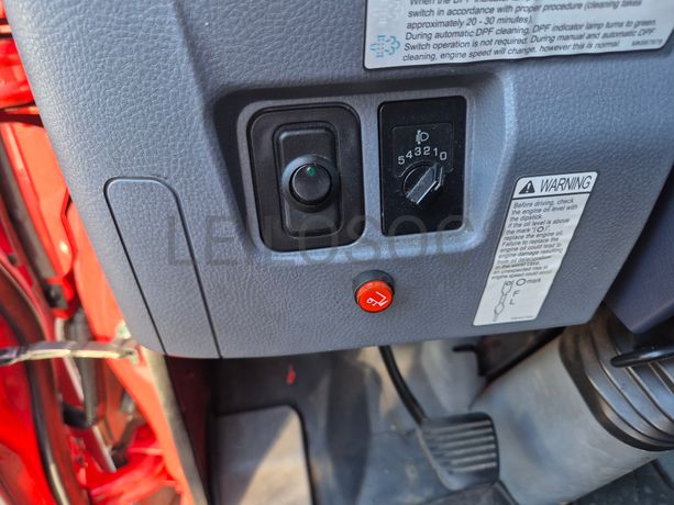 Mitsubishi Canter Fuso 7C18 · Ano 2012