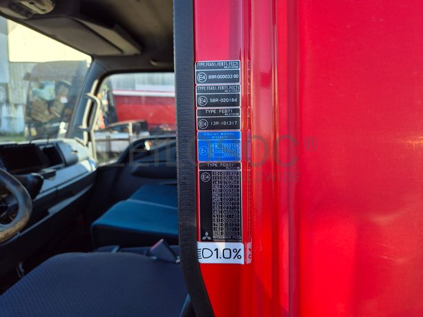 Mitsubishi Canter Fuso 7C18 · Ano 2012