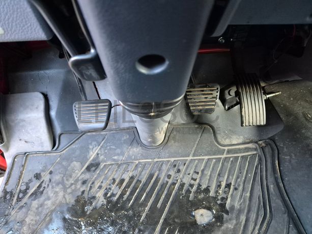 Mitsubishi Canter Fuso 7C18 · Ano 2012