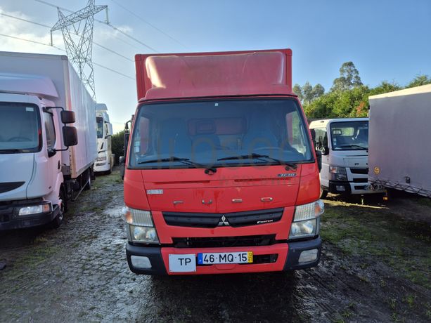 Mitsubishi Canter Fuso 7C18 · Ano 2012