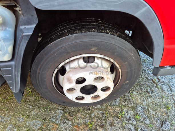 Mitsubishi Canter Fuso 7C18 · Ano 2012