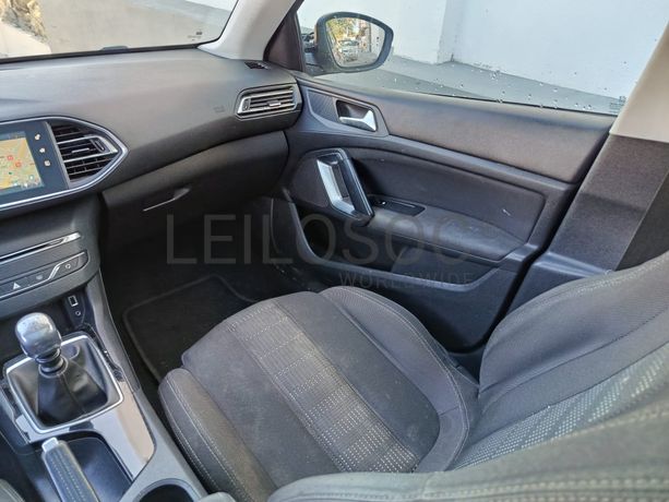 Peugeot 308 · Ano 2015