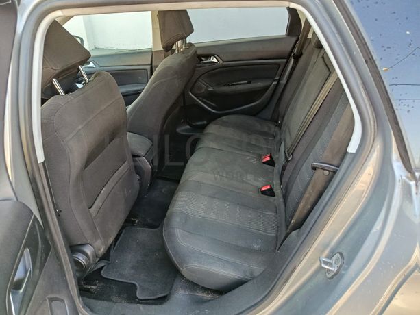 Peugeot 308 · Ano 2015
