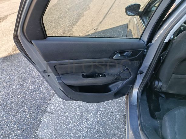 Peugeot 308 · Ano 2015