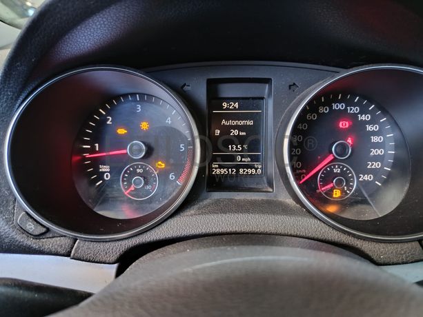 Volkswagen Golf · Ano 2010