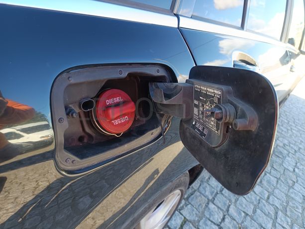 Mercedes-Benz C220 · Ano 2012