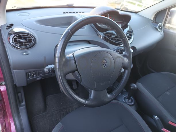 Renault Twingo 1.2 16V · Ano 2012
