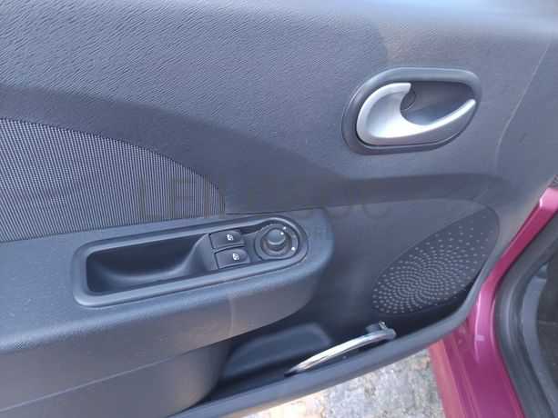 Renault Twingo 1.2 16V · Ano 2012