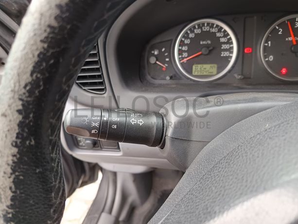 Nissan Almera II Hatchback 1.5 DCi · Ano 2003