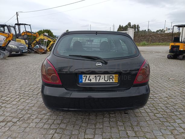Nissan Almera II Hatchback 1.5 DCi · Ano 2003