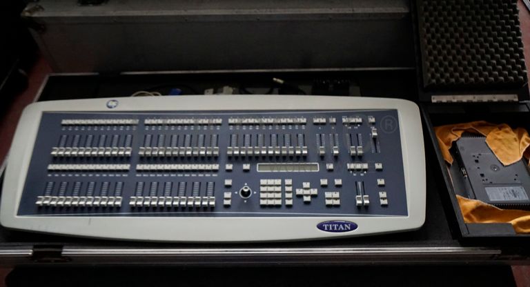 Equipamento de Som Profissional