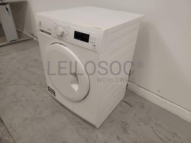 Máquina Secar Eletrolux · Televisão Sanyo