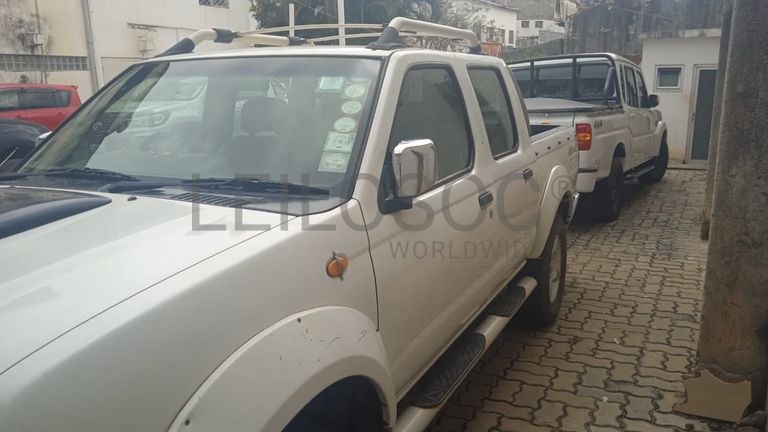 NISSAN HARDBODY NP300