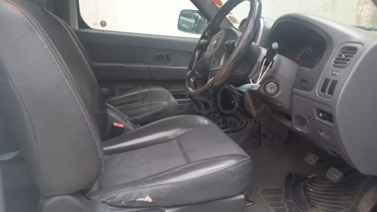 NISSAN HARDBODY NP300