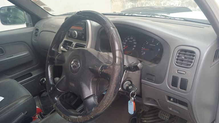 NISSAN HARDBODY NP300