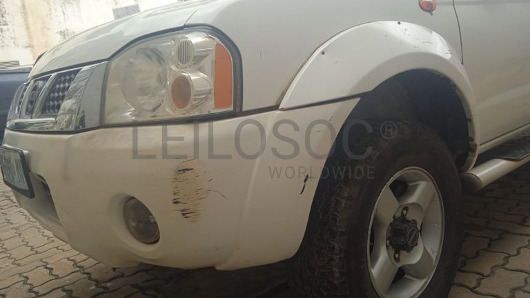 NISSAN HARDBODY NP300