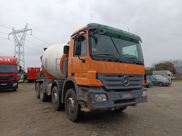Autobetoneira Mercedes-Benz 3236 B · Ano 2008