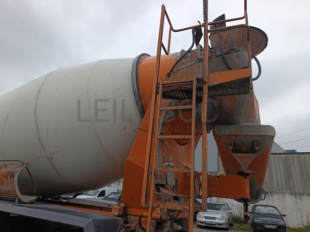 Autobetoneira Mercedes-Benz 3236 B · Ano 2008