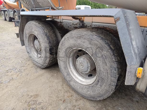 Autobetoneira Mercedes-Benz 3236 B · Ano 2008