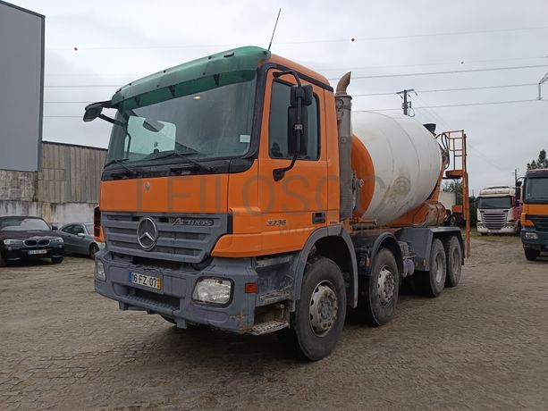 Autobetoneira Mercedes-Benz 3236 B · Ano 2008
