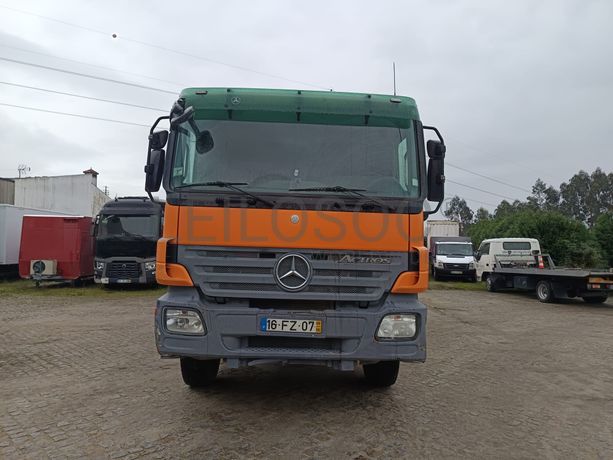 Autobetoneira Mercedes-Benz 3236 B · Ano 2008