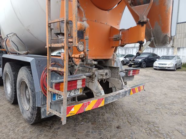 Autobetoneira Mercedes-Benz 3236 B · Ano 2008