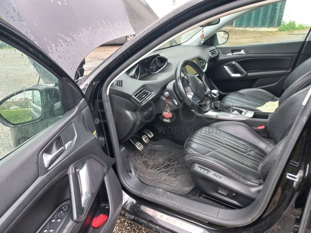 Peugeot 308 · Ano 2016