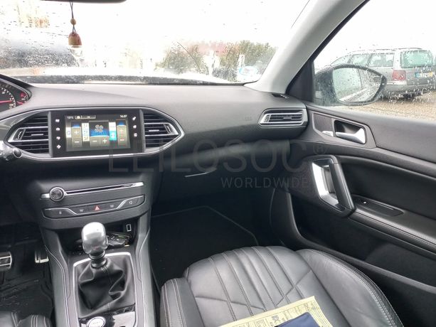 Peugeot 308 · Ano 2016