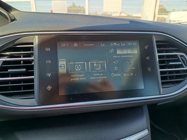 Peugeot 308 · Ano 2014