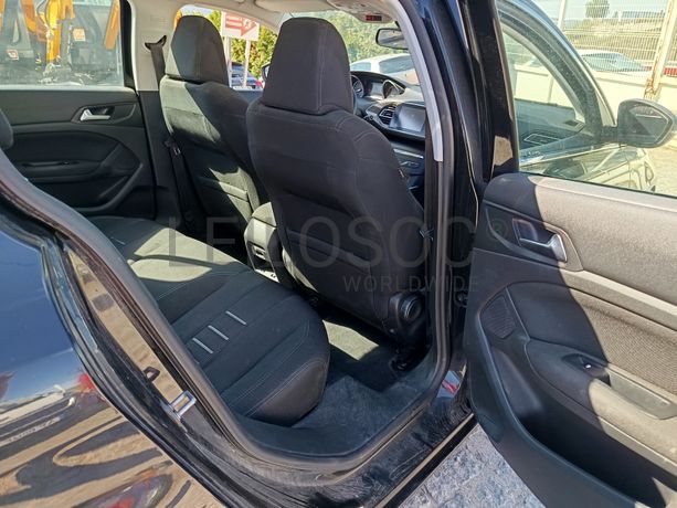 Peugeot 308 · Ano 2014