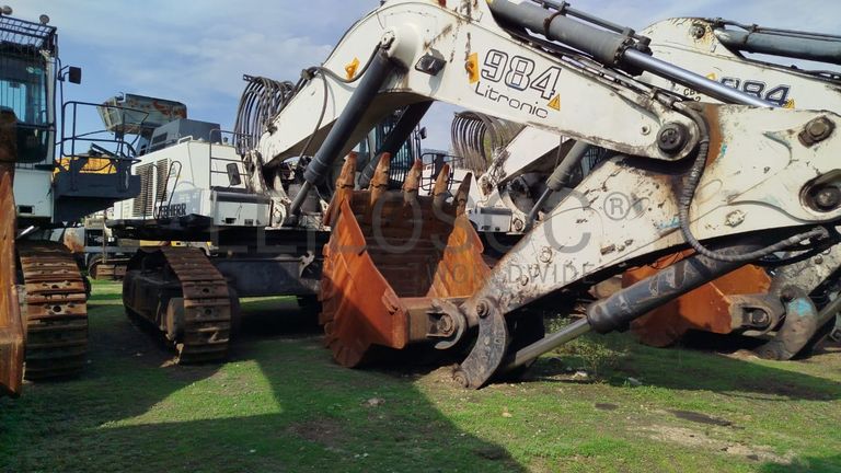 Escavadora Liebherr R984C