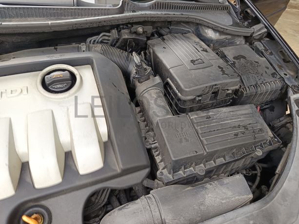 Volkswagen Golf · Ano 2005