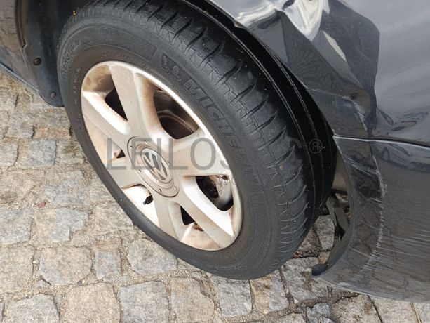 Volkswagen Golf · Ano 2005