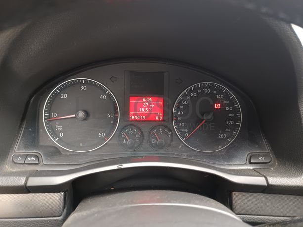 Volkswagen Golf · Ano 2005