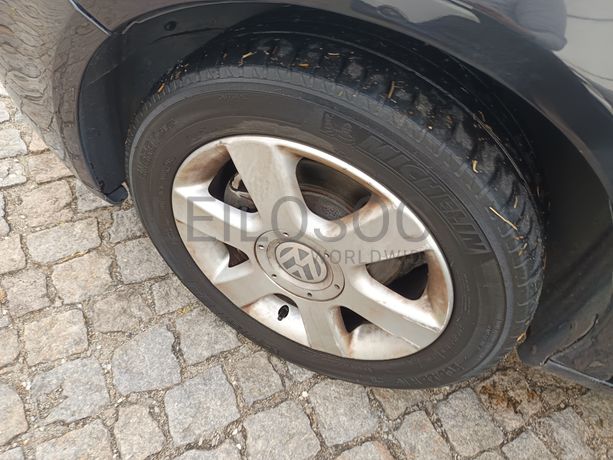 Volkswagen Golf · Ano 2005