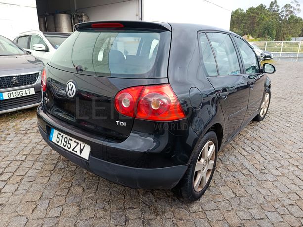 Volkswagen Golf · Ano 2005