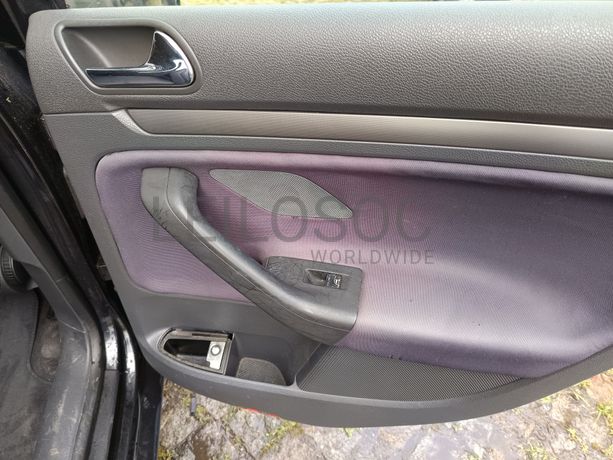 Volkswagen Golf · Ano 2005