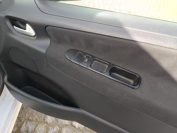 Peugeot 207 · Ano 2011