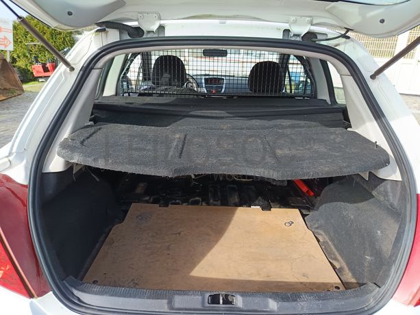 Peugeot 207 · Ano 2011