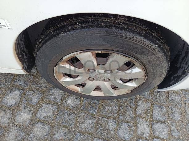 Peugeot 207 · Ano 2011