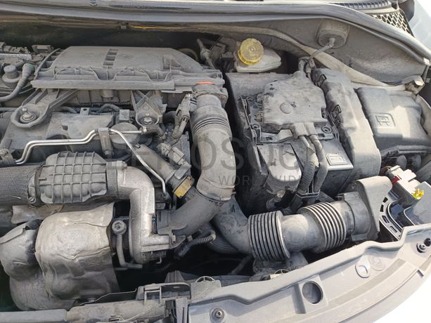 Peugeot 207 · Ano 2011