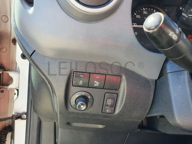 Peugeot Partner · Ano 2016