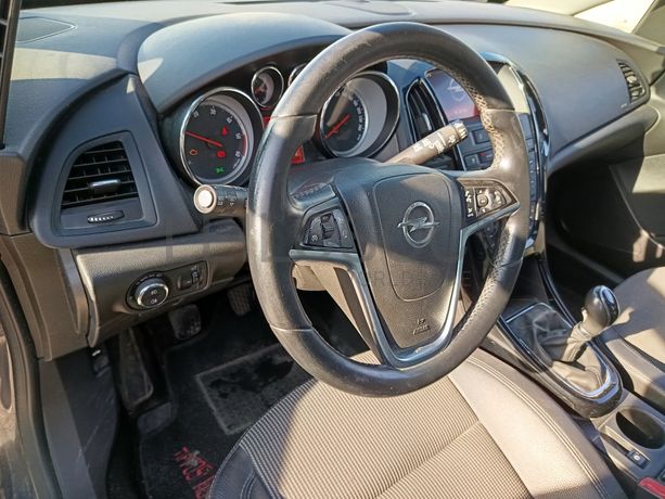 Opel Astra · Ano 2016