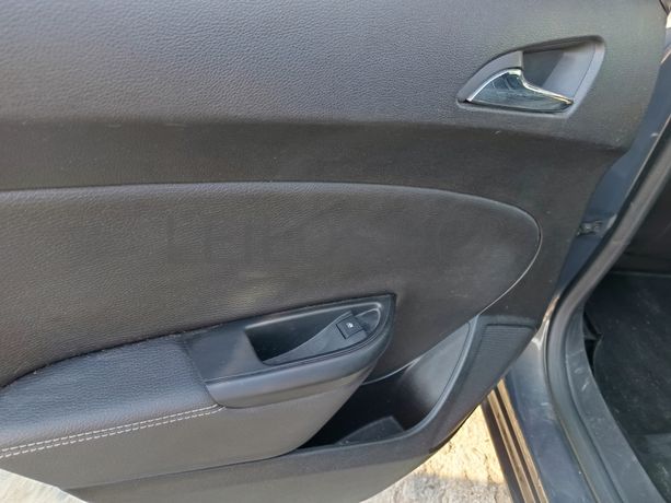 Opel Astra · Ano 2016