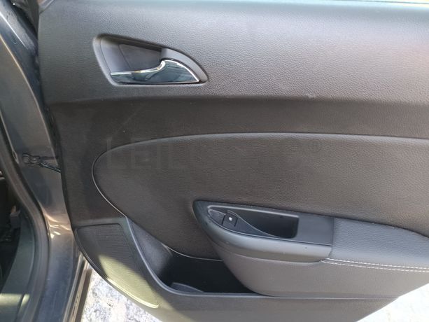 Opel Astra · Ano 2016