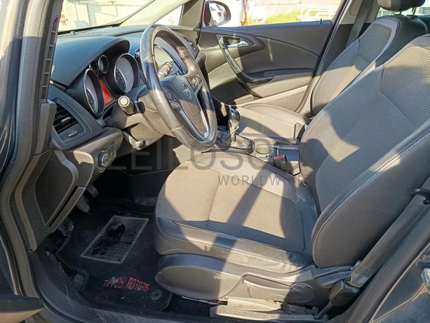 Opel Astra · Ano 2016