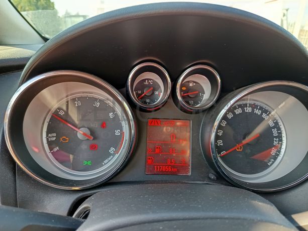 Opel Astra · Ano 2016